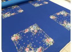 VOIRON - kwiaty z niebieskim raport
