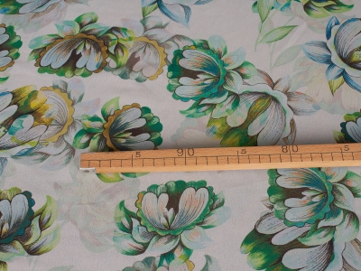Fives - viscose chiffon met groene bloemen