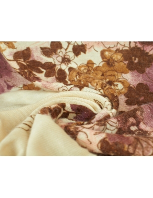 Swetrówka Irvin kwiaty na kremie raport