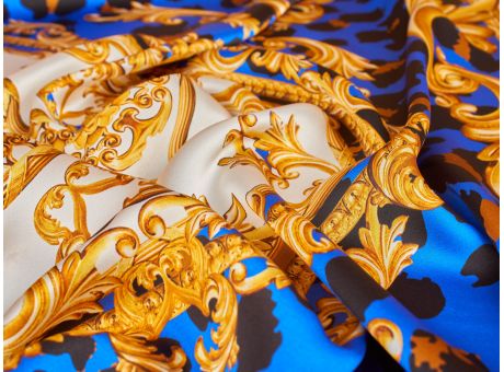 Jedwab Sygnowany - szafirowy raport w stylu Versace