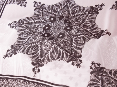 Tecido Viscose Fives Padrão Preto e Branco