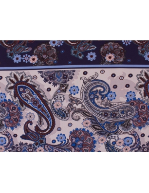 Silkki, jota koristaa etro - Paisley-kuvio