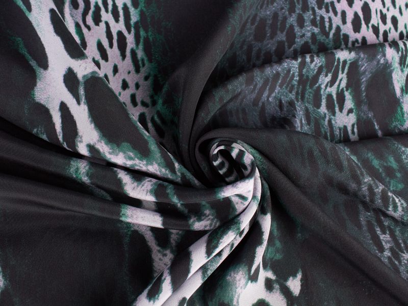Tissu Soie Signé - Imprimé Panthère Verte