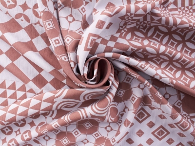 Sertifikuotas šilkas - Geometrija 3 spalvų Armani stiliumi