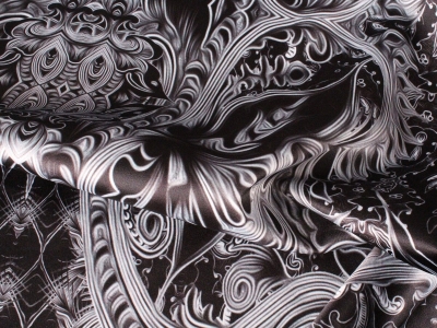 Audums Polisorella - Melnbalts ornaments - Ziņojums