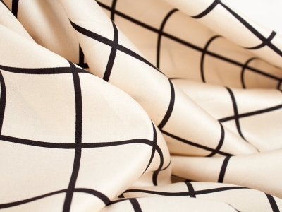 Viscose Raso Foxy - klassieke ruit in Dior-stijl