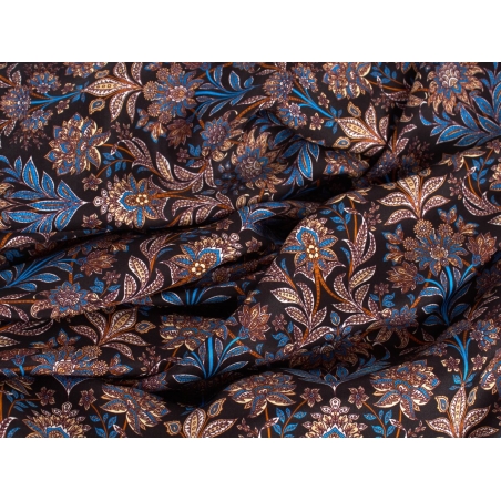Silkkikangas, jonka on merkinnyt - Fiori di Notte - Etro-tyylillä