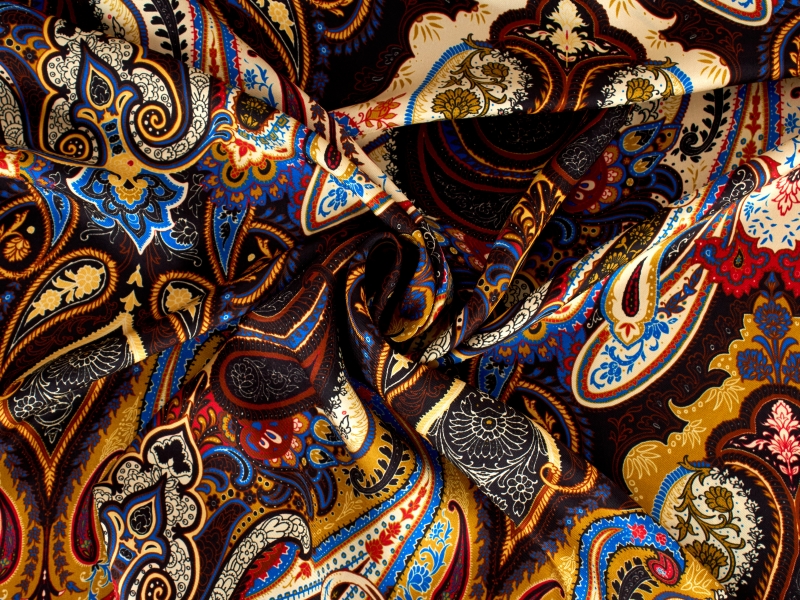 Soie signée - Boho Orient - dans le style Etro