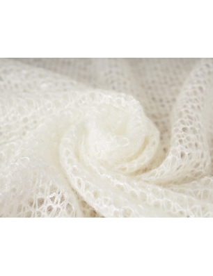 Könnyű, csillogós pulóverszövet.