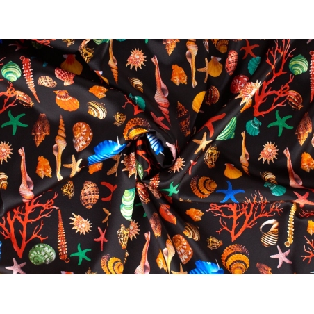 Zijde stof met handtekening - Capri di nero - in Dolce&Gabbana stijl