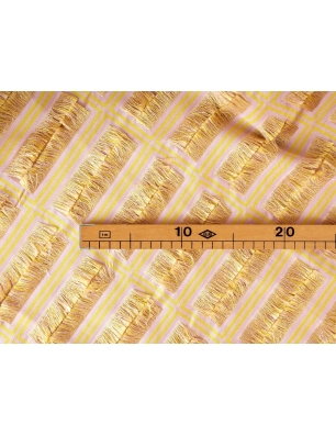 Jacquard-kangas, joka on merkitty - Finestrelle con fiocchi - Versace-tyylillä
