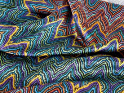 Soie signée - imprimé dans le style de Missoni