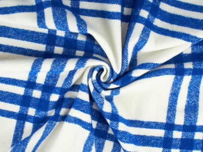 Burberry stílusú kockás kabát anyag.