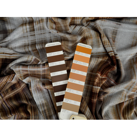 Elastischer Viskose-Jersey mit beigem Karo-Muster