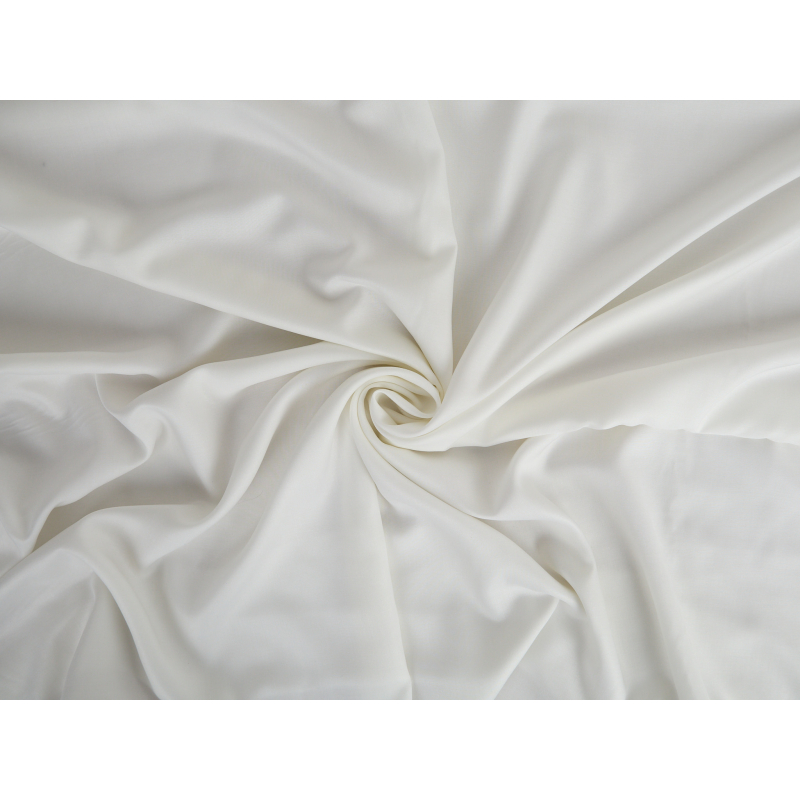 Viscose lisse et délicate pour des robes légères et aérées