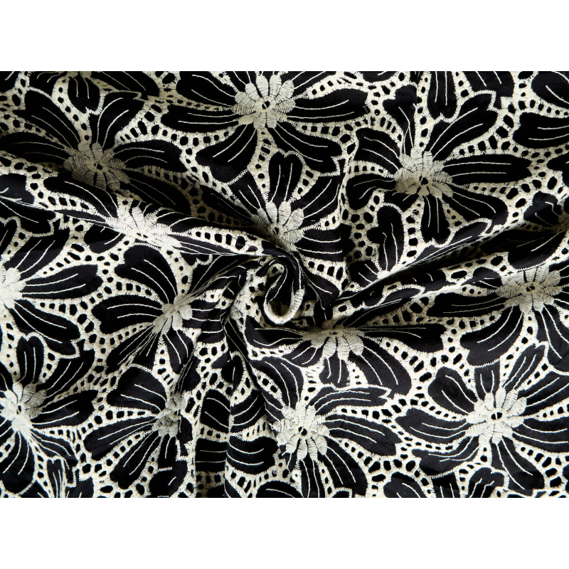 Embroidered cotton in a lace floral pattern – black with ecru.
