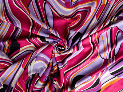 Viscose material para vestido com padrões em rosa e roxo