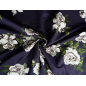 Viscosa tessuto per abito blu navy con rose bianche