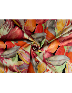 Viskose-materiale til en kjole i orange-grønt blomsterprint