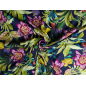 Viscose, matière pour une robe, avec des motifs floraux