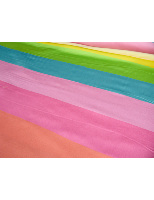 Viscoză satinatată în dungi colorate pastelate