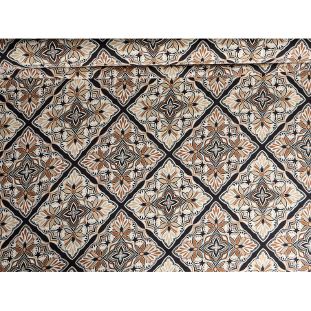 Viscosa materiale per un abito con motivo boho geometrico