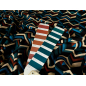 Viscose, tecido para vestido, com padrão geométrico em tons de verde-marinho