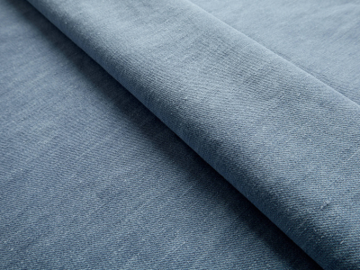 Jeansstoff mit Washed-Effekt und Soft-Touch-Griff – hellblau