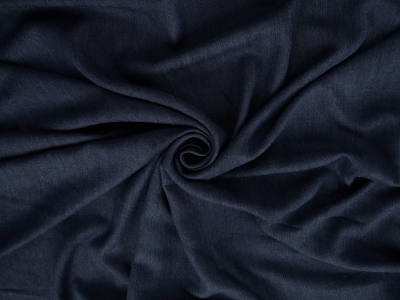 Material pentru blugi din lyocell cu efect washed