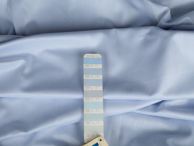 Premium mercerized cotton in light blue herringbone