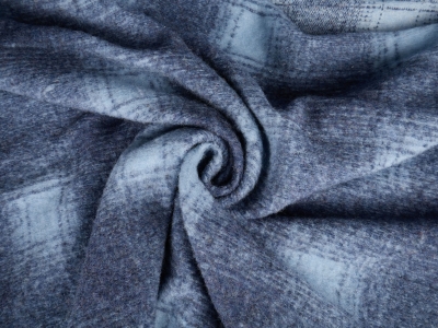 Trikotāža Maxmara granātā.